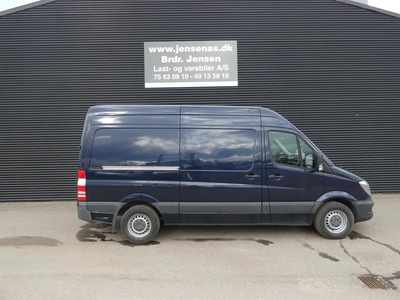 Billede 2 - Mercedes-Benz Sprinter 316 2,1 CDI A2 H2 RWD 163HK Van 6g Aut.