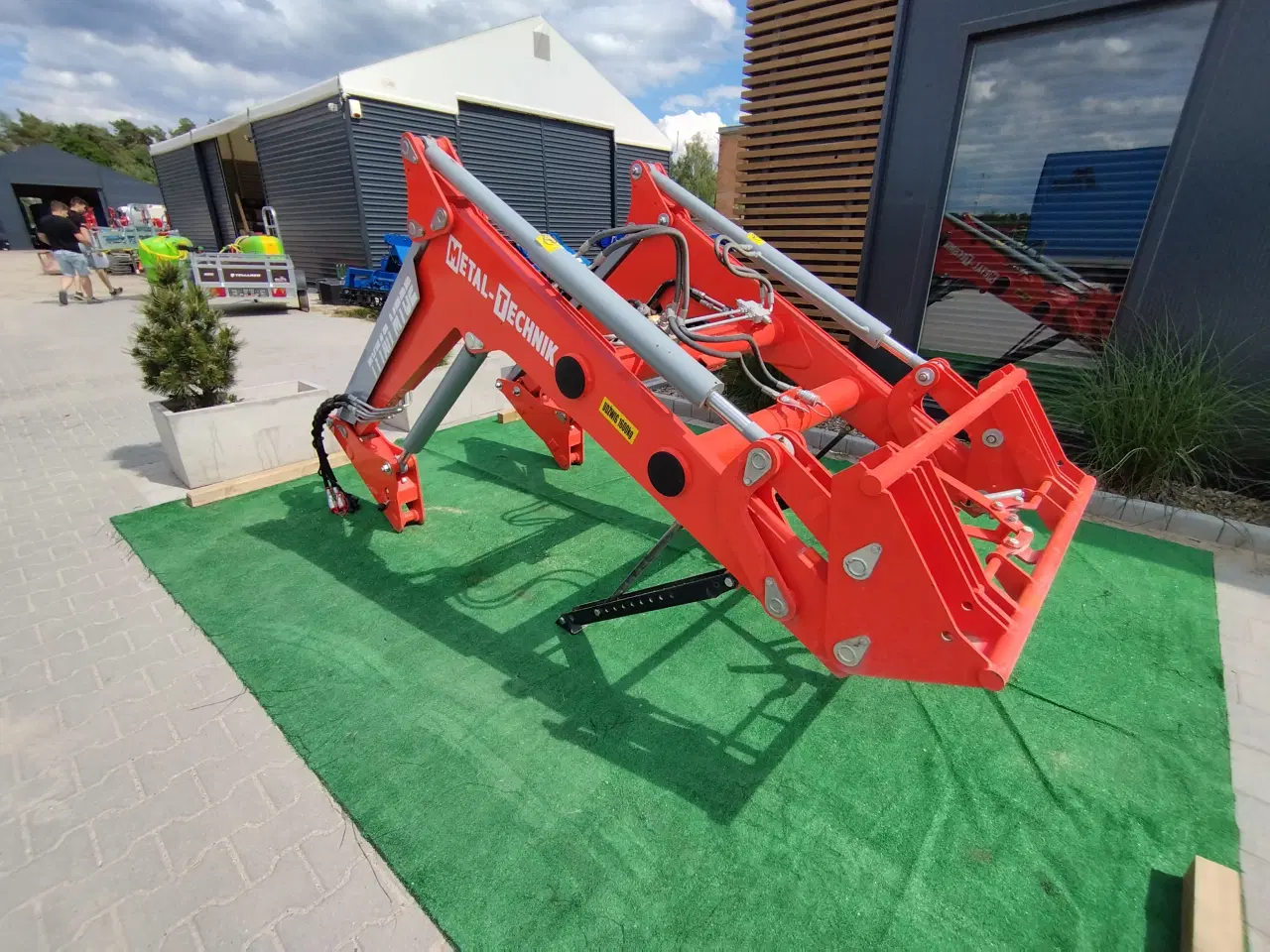 Billede 1 - Frontlæsser MT02 1600 KG