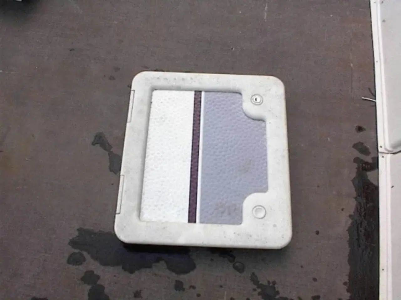 Billede 1 -   Servies klappe.