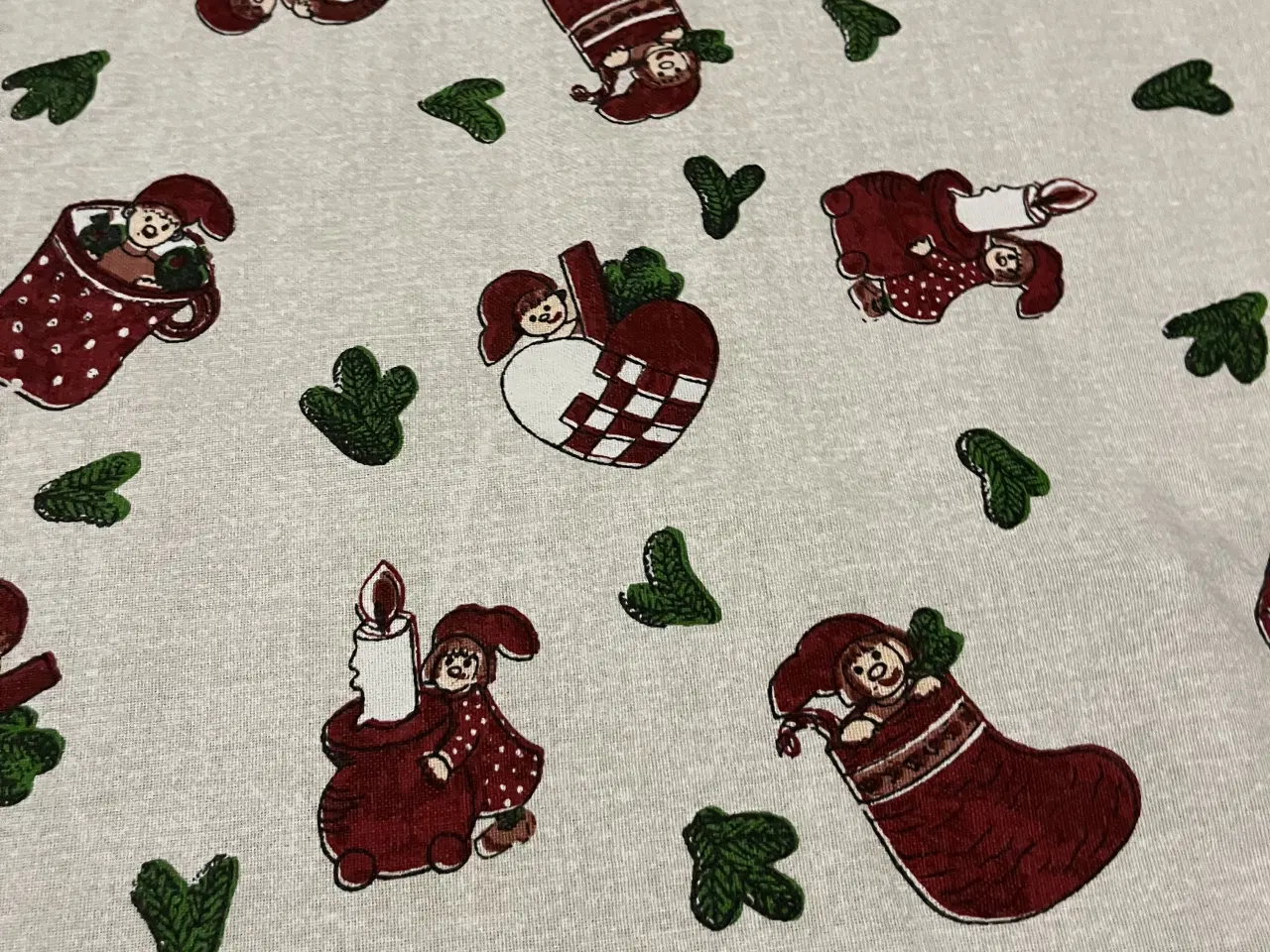 Billede 1 - Juledug rund dia 134 cm