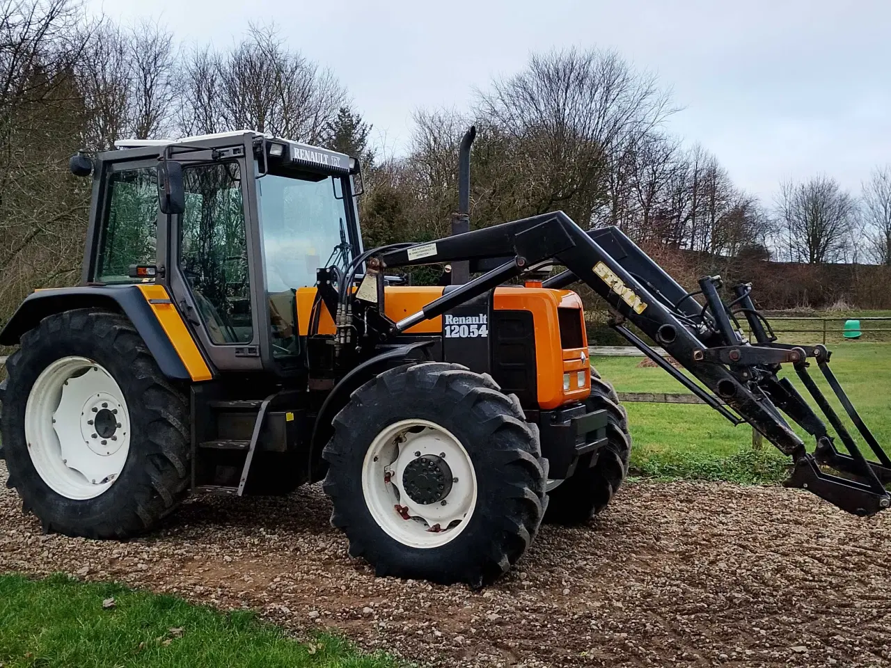 Billede 3 - Renault 120-54 traktor med Stoll frontlæsser 