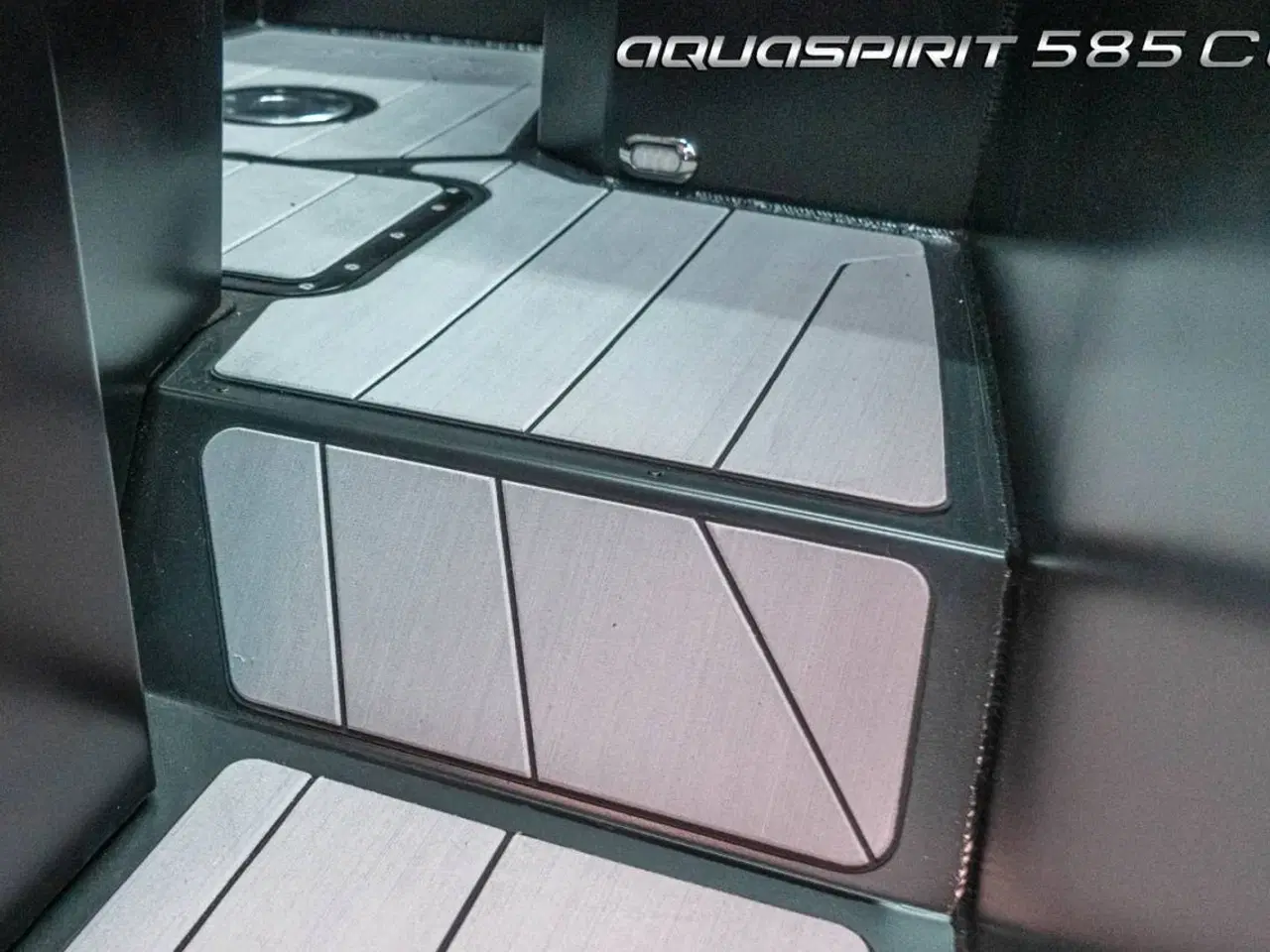 Billede 28 - Aqua Spirit 585CAC - 130 HK Yamaha/Udstyr