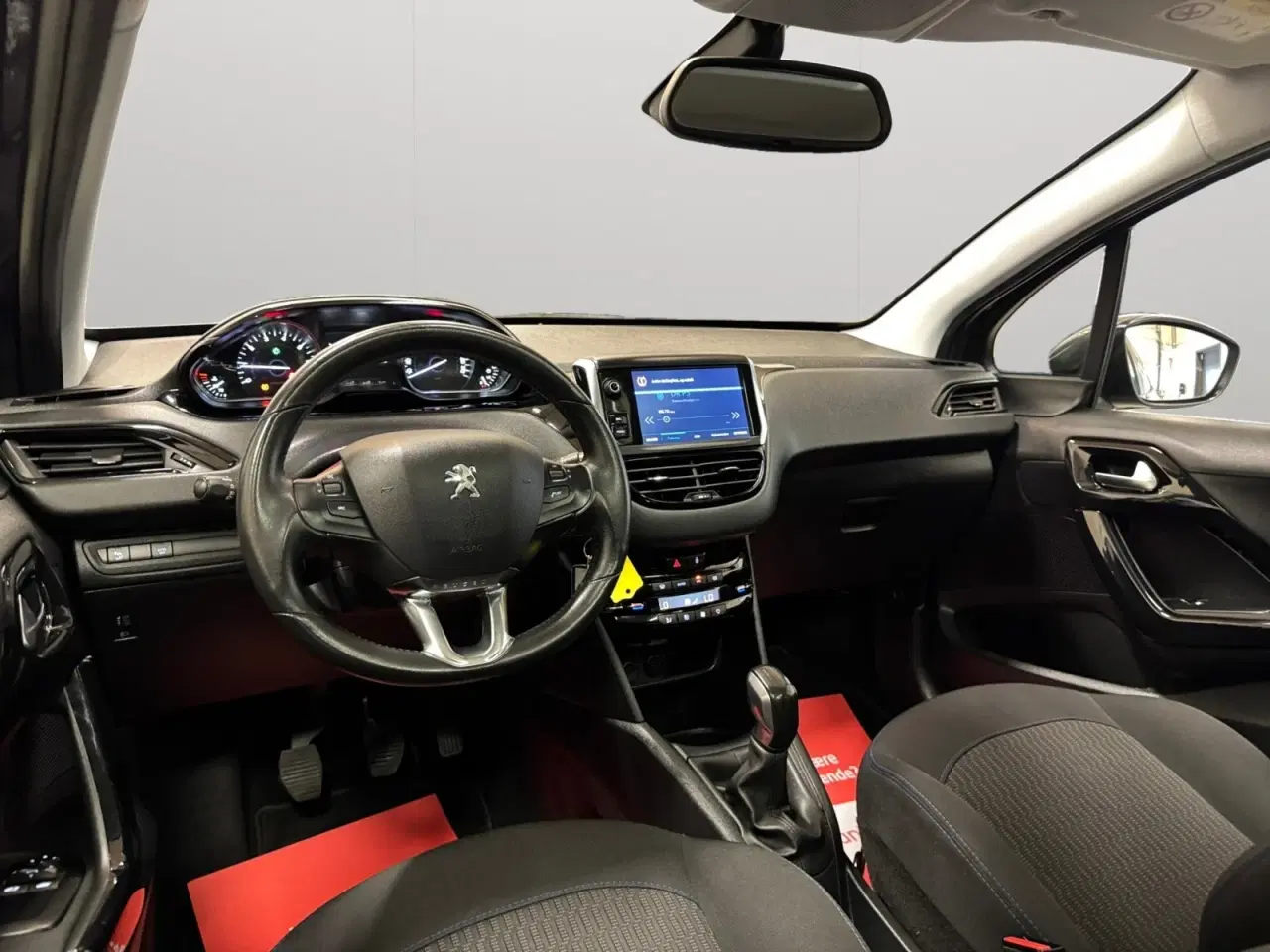 Billede 5 - Peugeot 208 1,2 VTi 82 Signature Sky