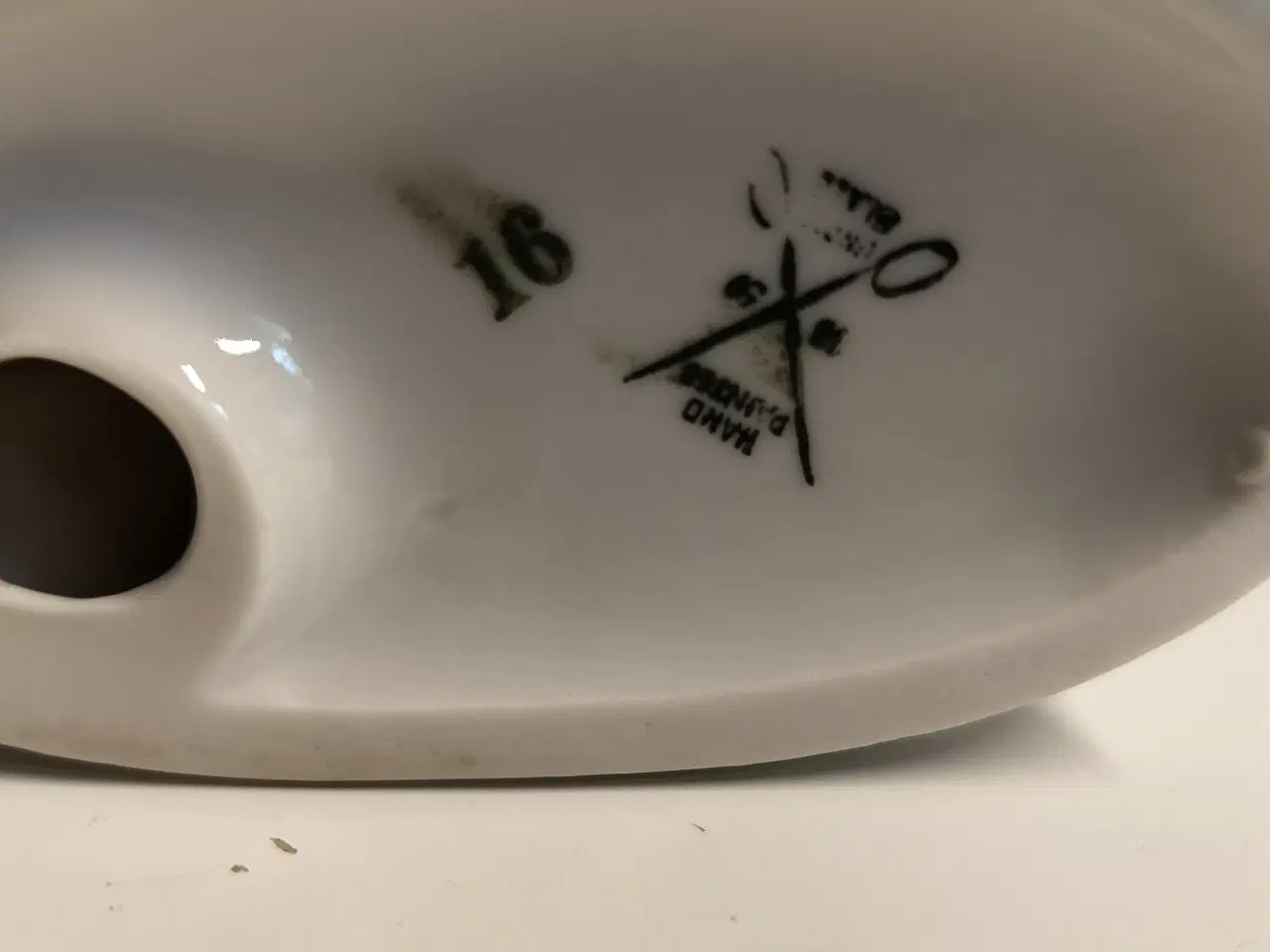 Billede 4 - Pige med kalv saksen