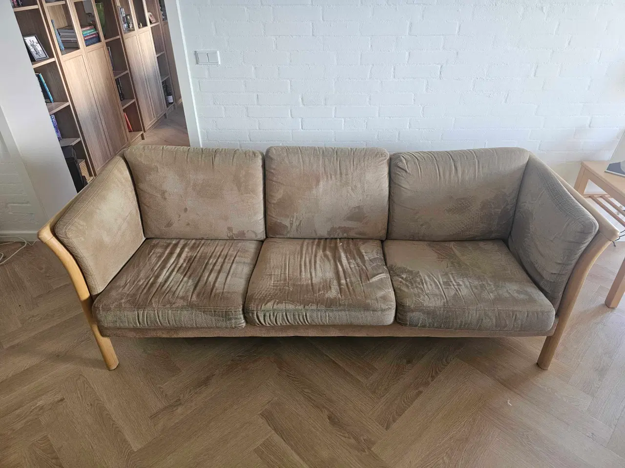 Billede 2 - Sofagruppe sælges – 3+2 personers sofaer – 500 kr.