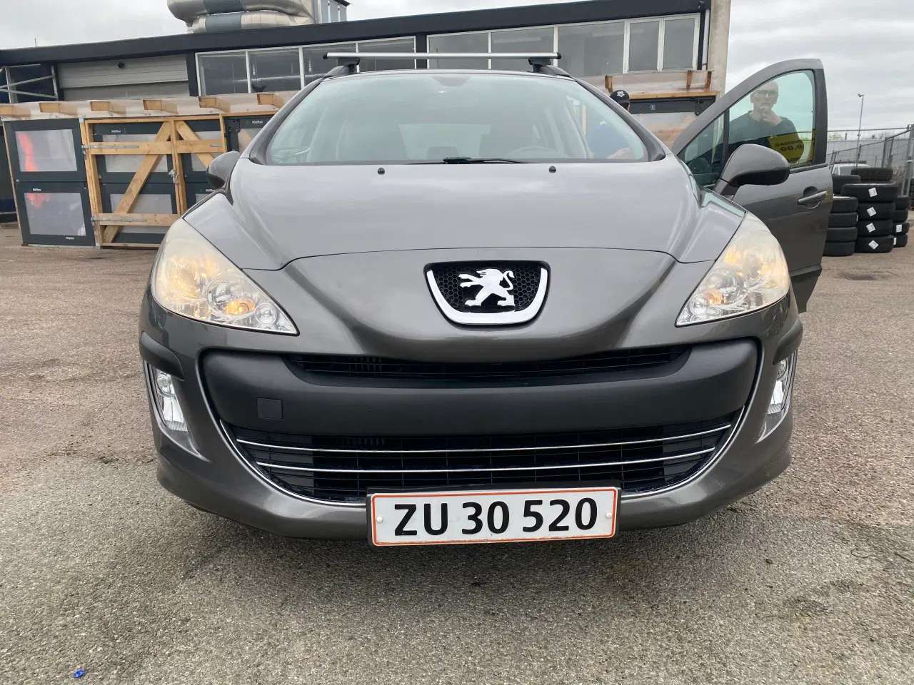 Billede 2 - Peugeot 308 Stc med træk 