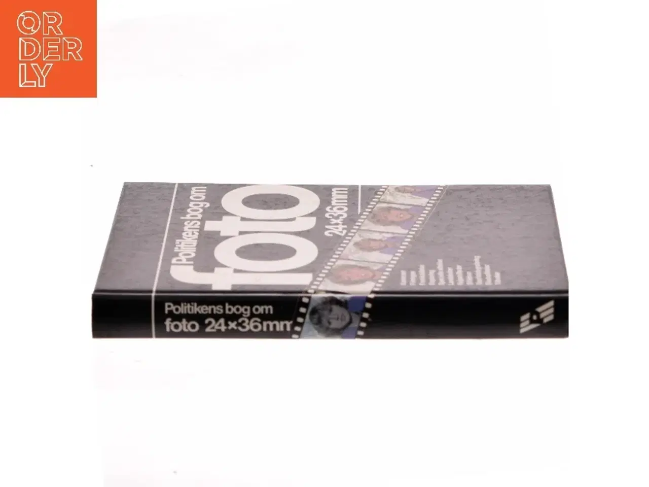 Billede 2 - Politikens bog om foto 24x36mm af <Bogens forfattere< (Bog)