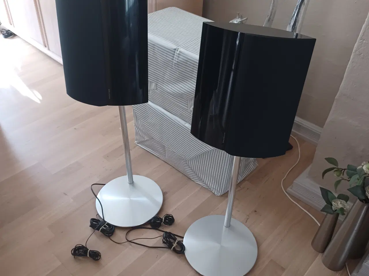 Billede 1 - Beolab 4000 på elegante alustandere