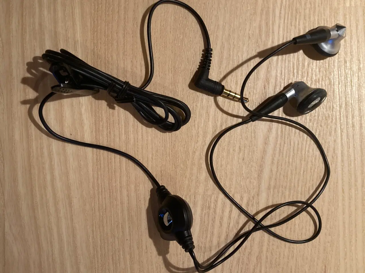 Billede 4 - Oprydningssalg - forsk. elektronik kabler