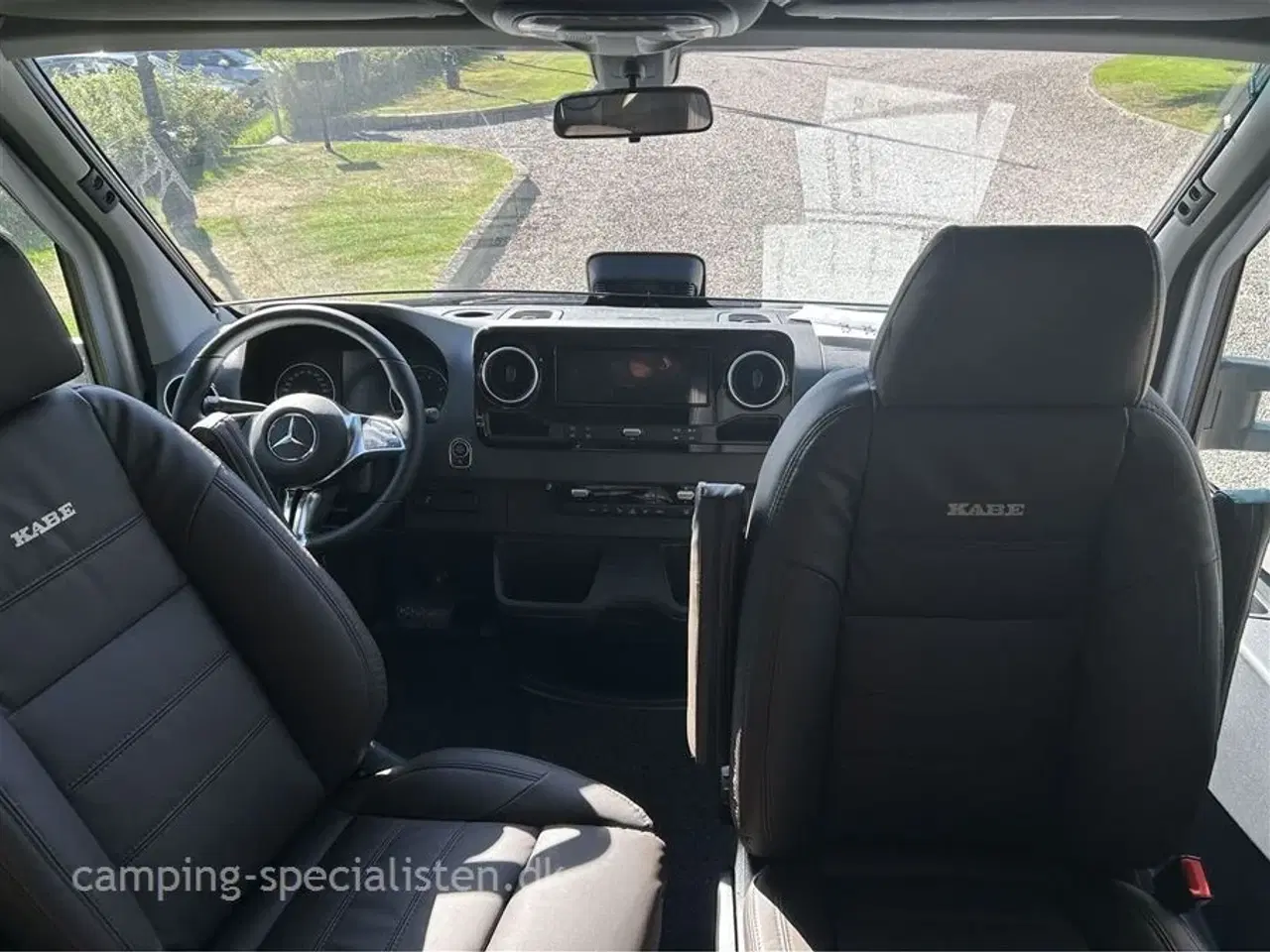 Billede 3 - 2026 - Kabe Royal X910 LQB   Kabe Royal X910 LQB model 2026 kan snart ses hos Camping-Specialisten
