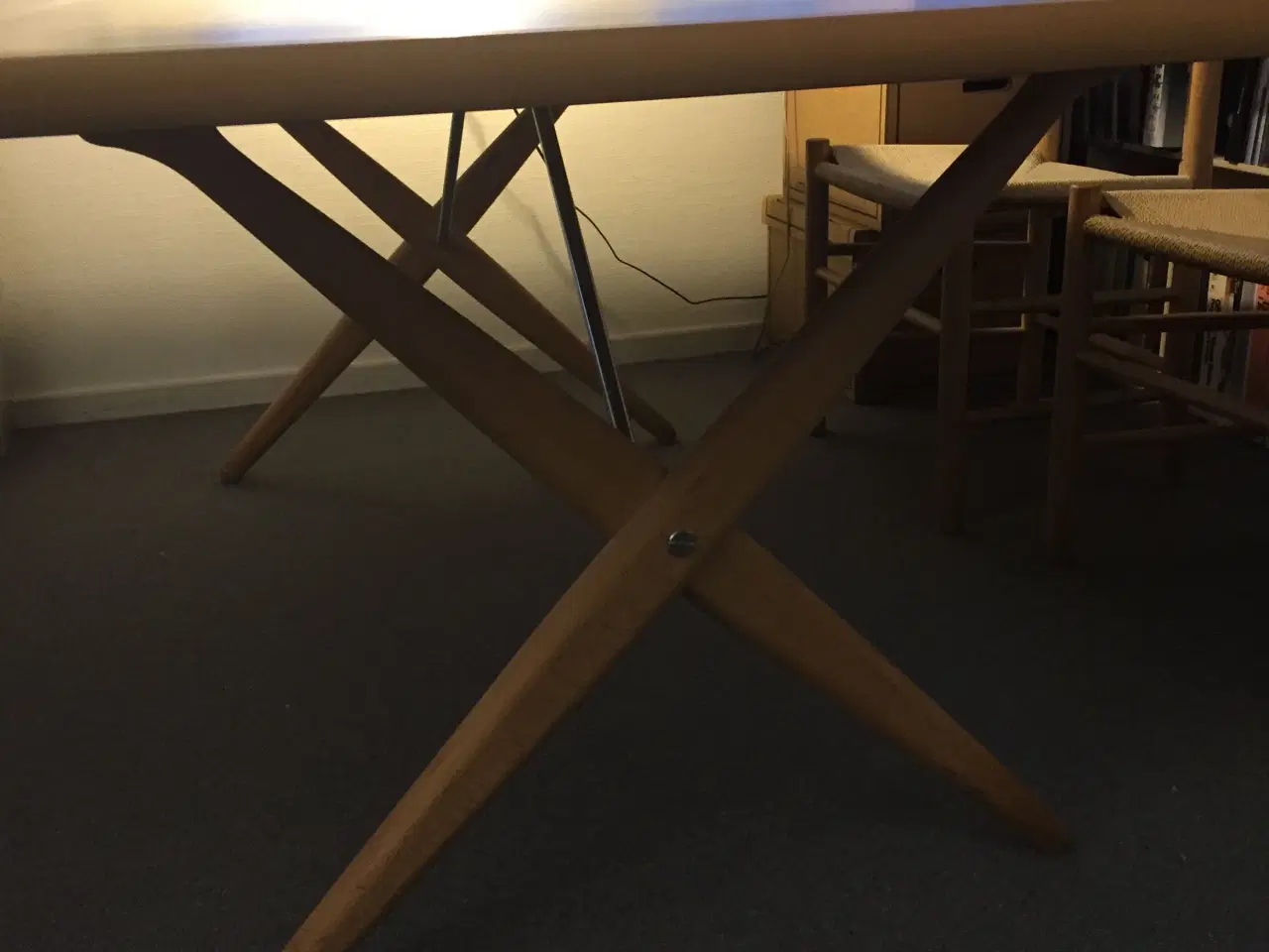 Billede 2 - Wegner,Tegne/spisebord . Sakseben