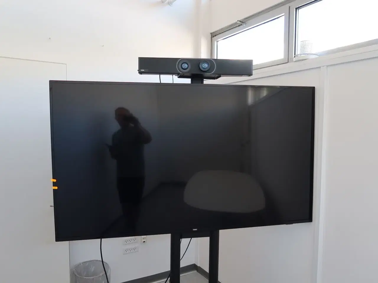 Billede 2 - Fjernsyn PHILIPS 70BFL2114/12 med soundbar YEALINK