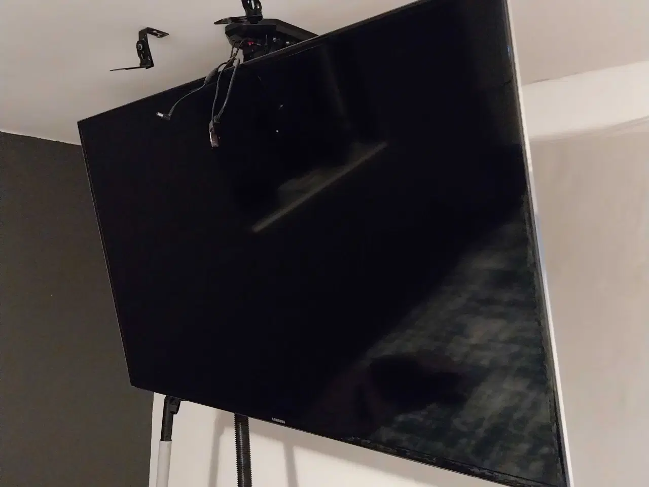 Billede 4 - Tv ophæng med motor til loft