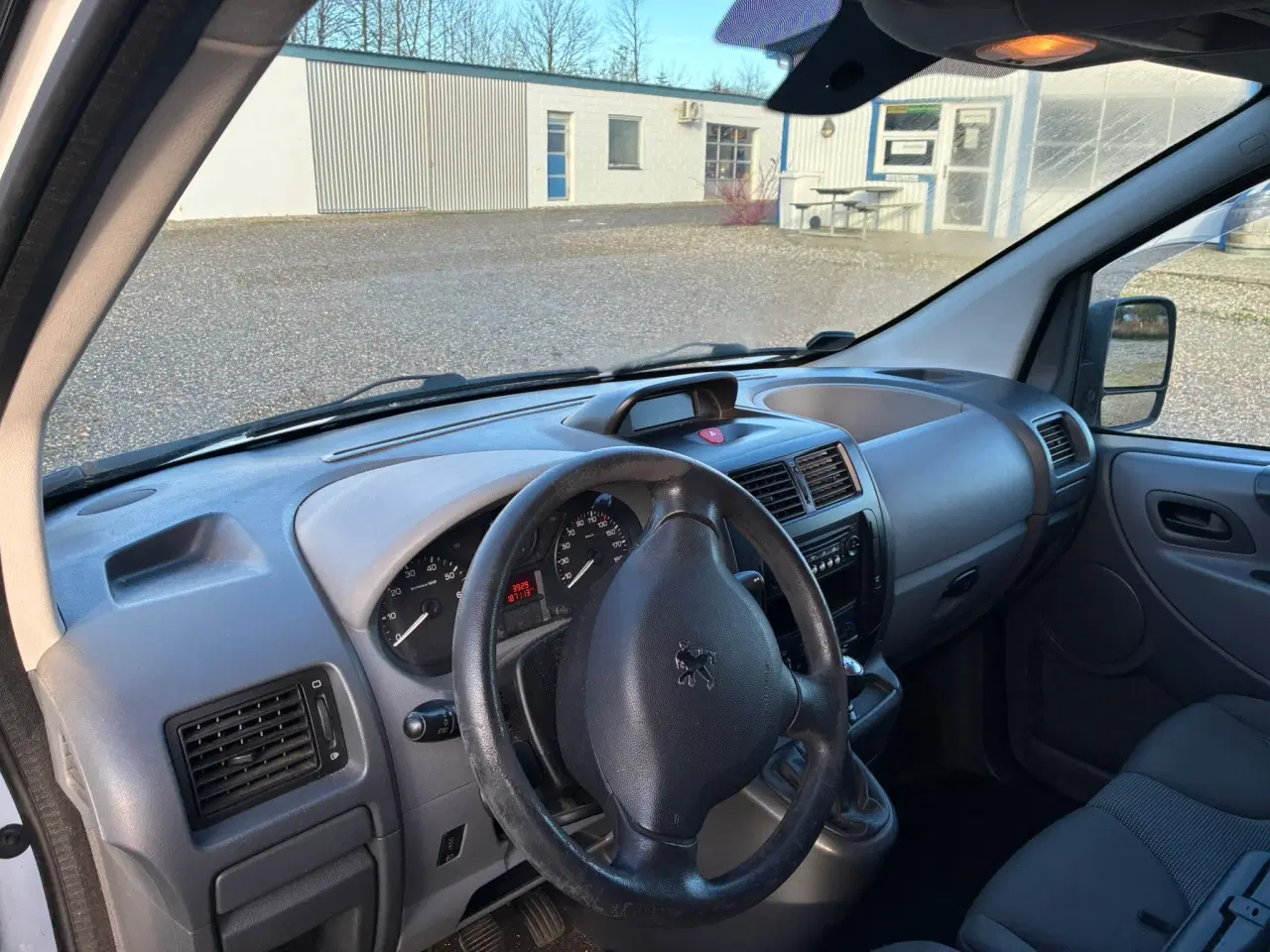 Billede 8 - Expert i fin stand med træk