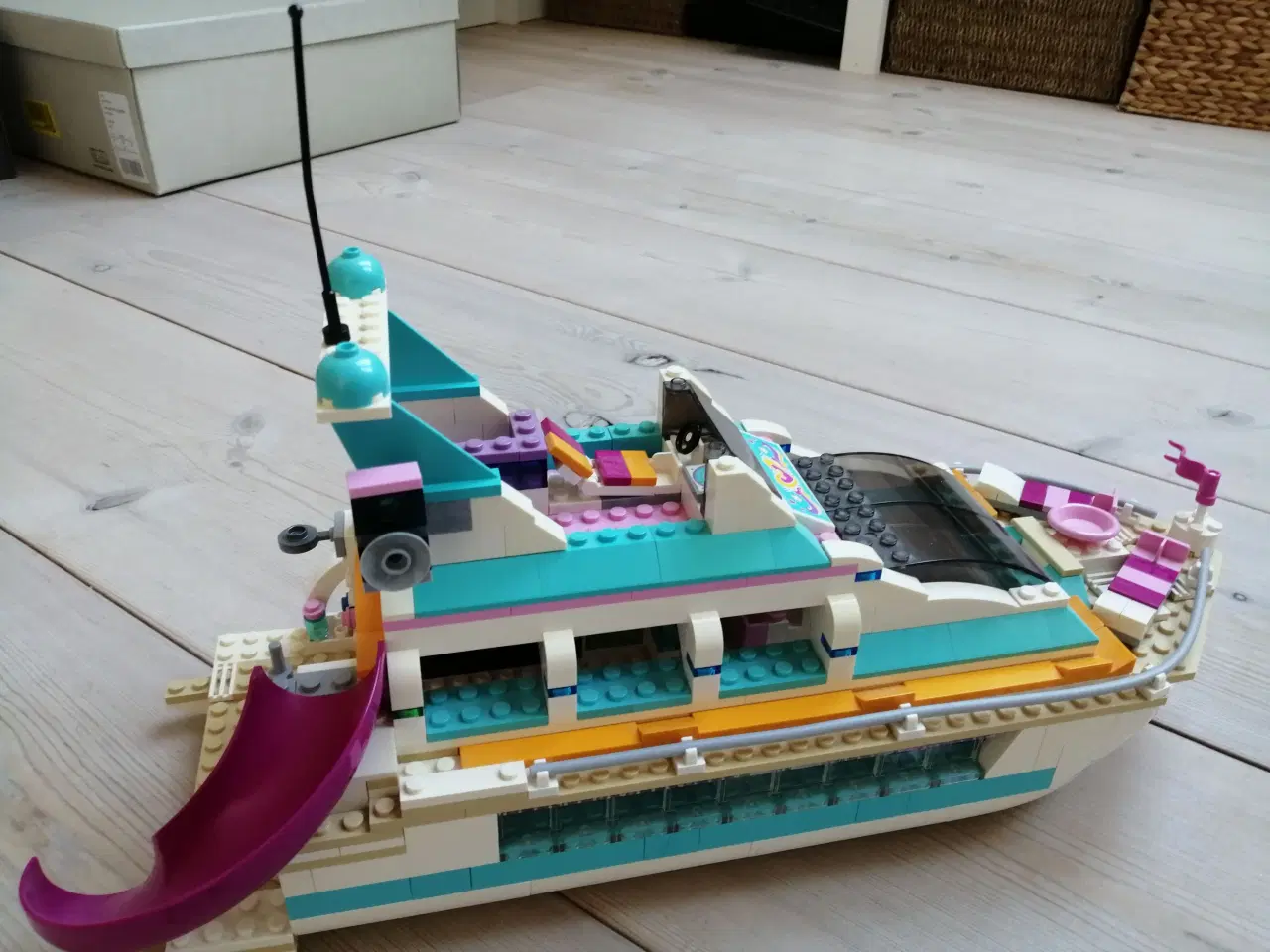 Billede 2 - Lego Friends motorbåd 41015