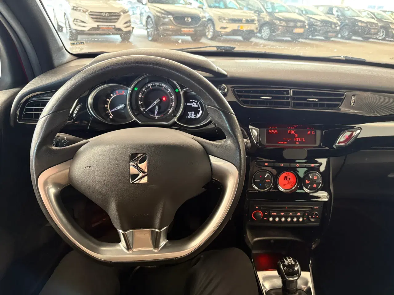 Billede 8 - Citroën DS3 1,6 e-HDi Style 92HK 3d