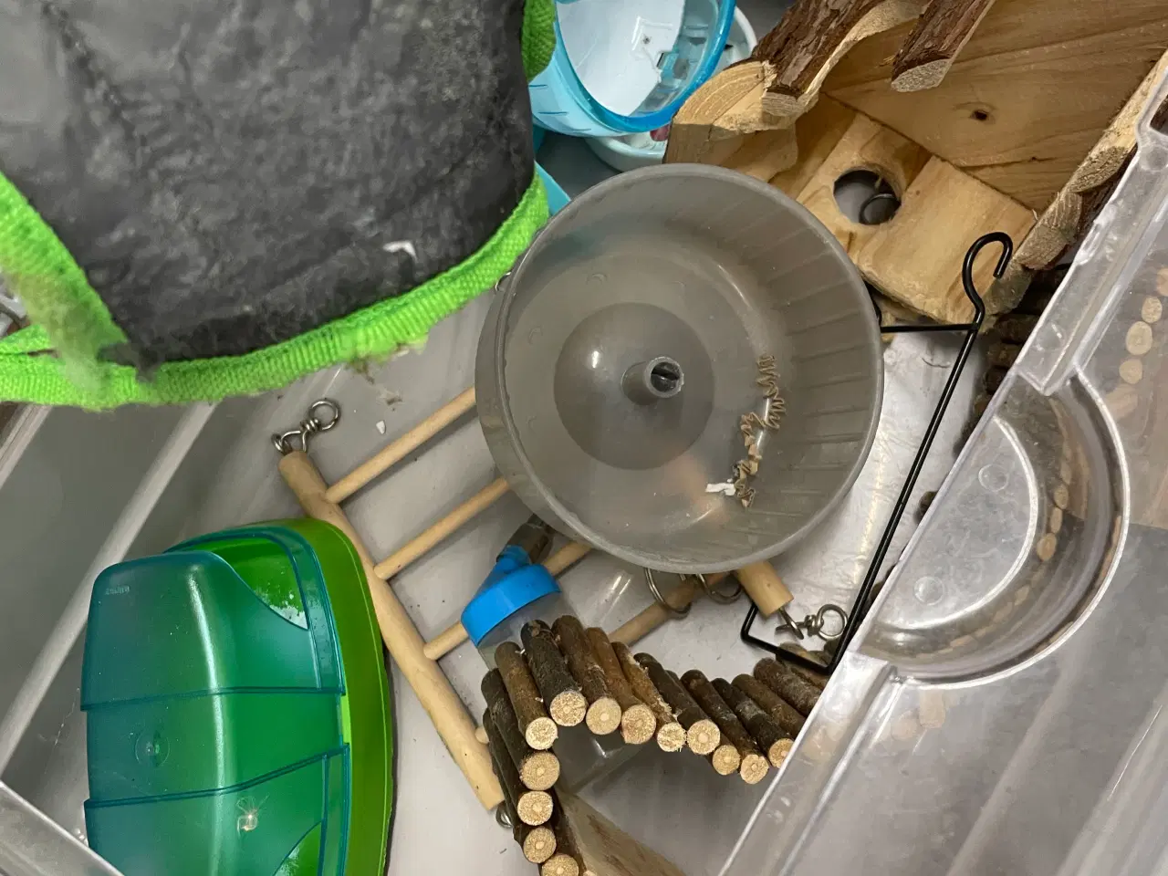 Billede 2 - Hamsterbur med indhold.