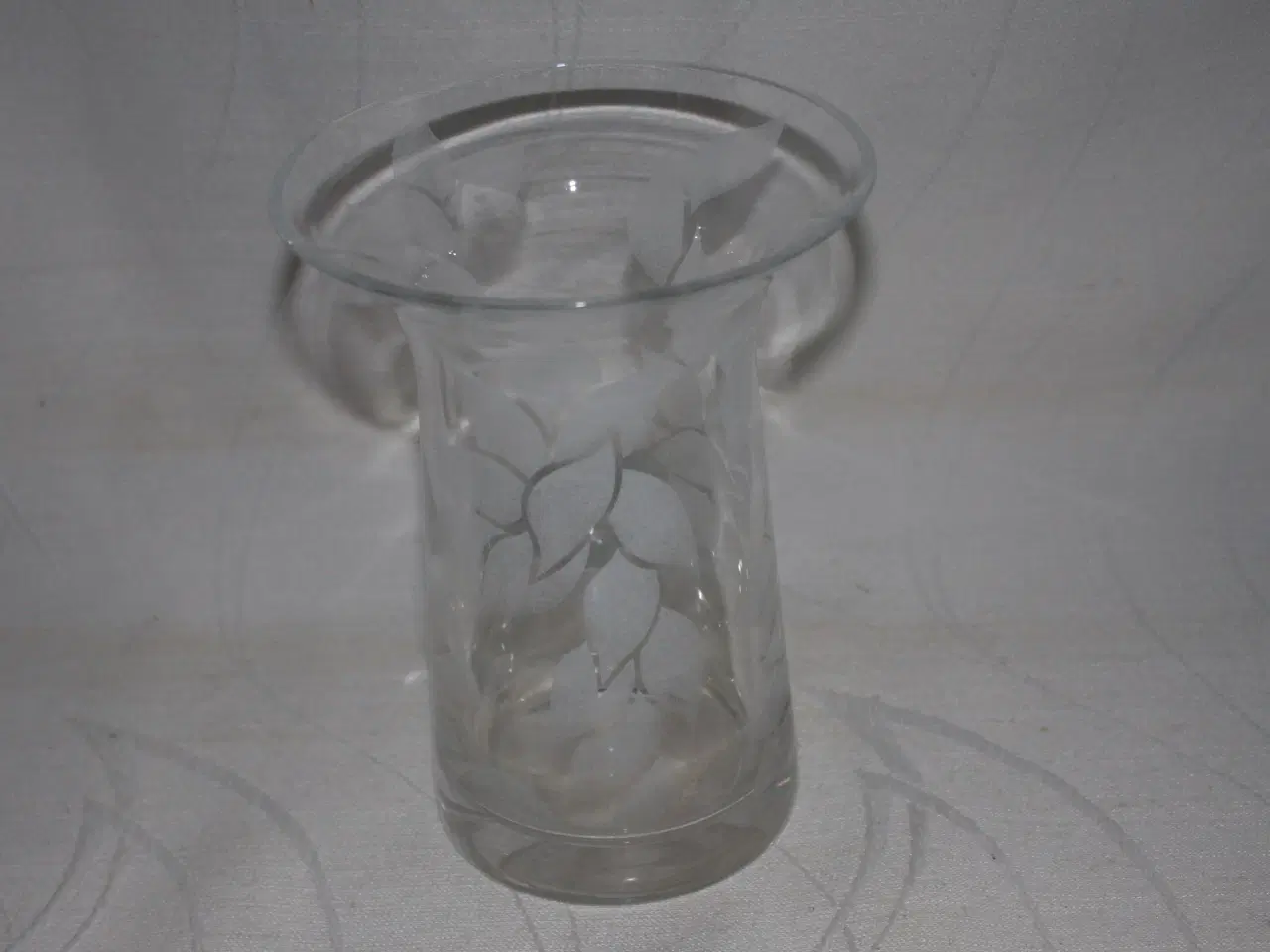 Billede 1 - Lin Utzon,  Vase af klart glas