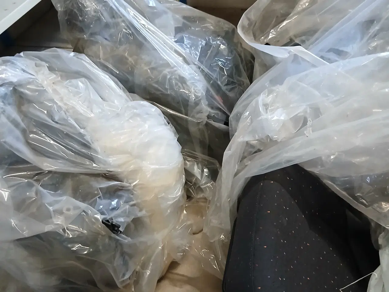 Billede 3 - bagsæder til trajet 