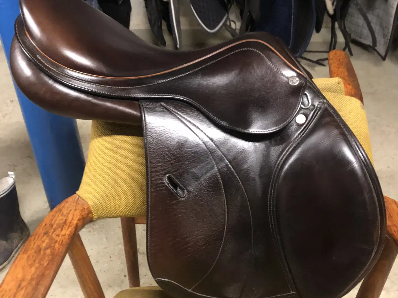 Billede 1 - Equipe Springsadel