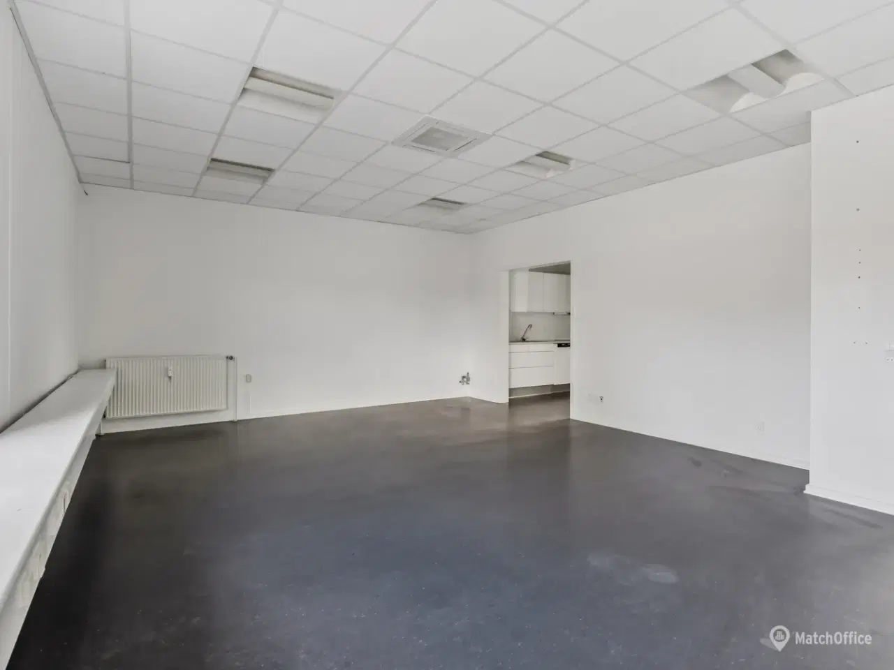 Billede 8 - Moderne kontorlokale med synlig placering