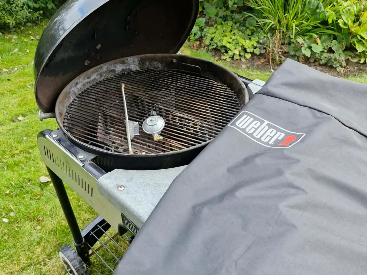 Billede 4 - 57 cm kuglegrill m/bord og gastænder