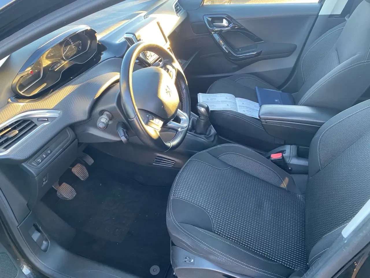 Billede 12 - Peugeot 208 1,6 BlueHDi Desire Sky 100HK 5d