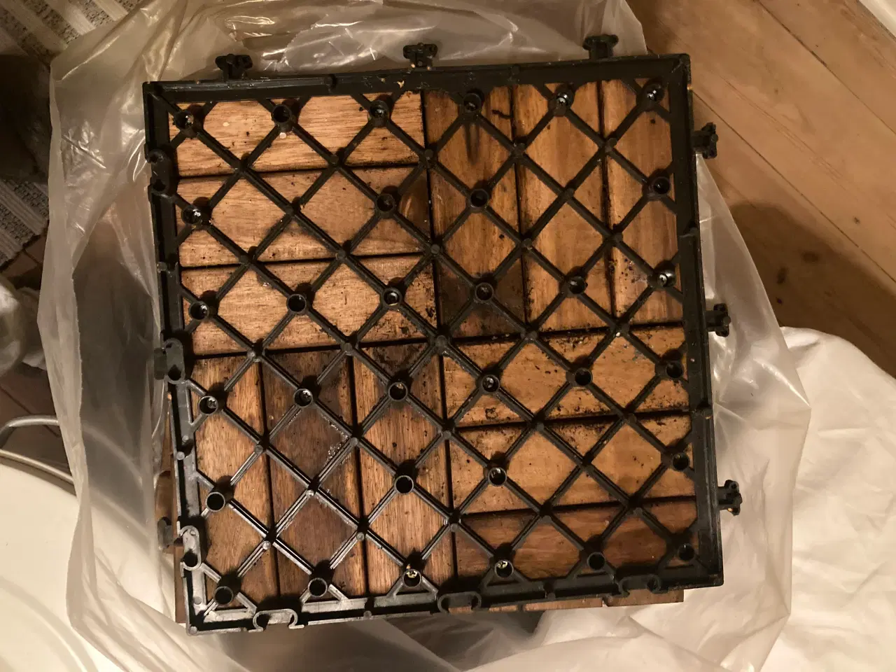 Billede 2 - 20 stk Terrassefliser i akacietræ 30x30