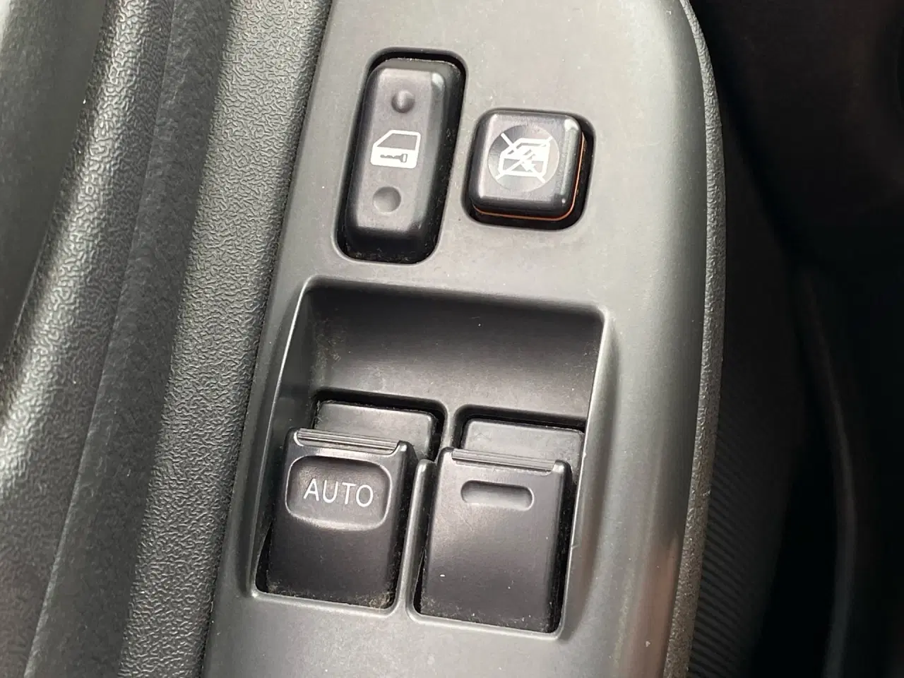 Billede 11 - Toyota Yaris 1,0 Linea Sol MMT 65HK 3d
