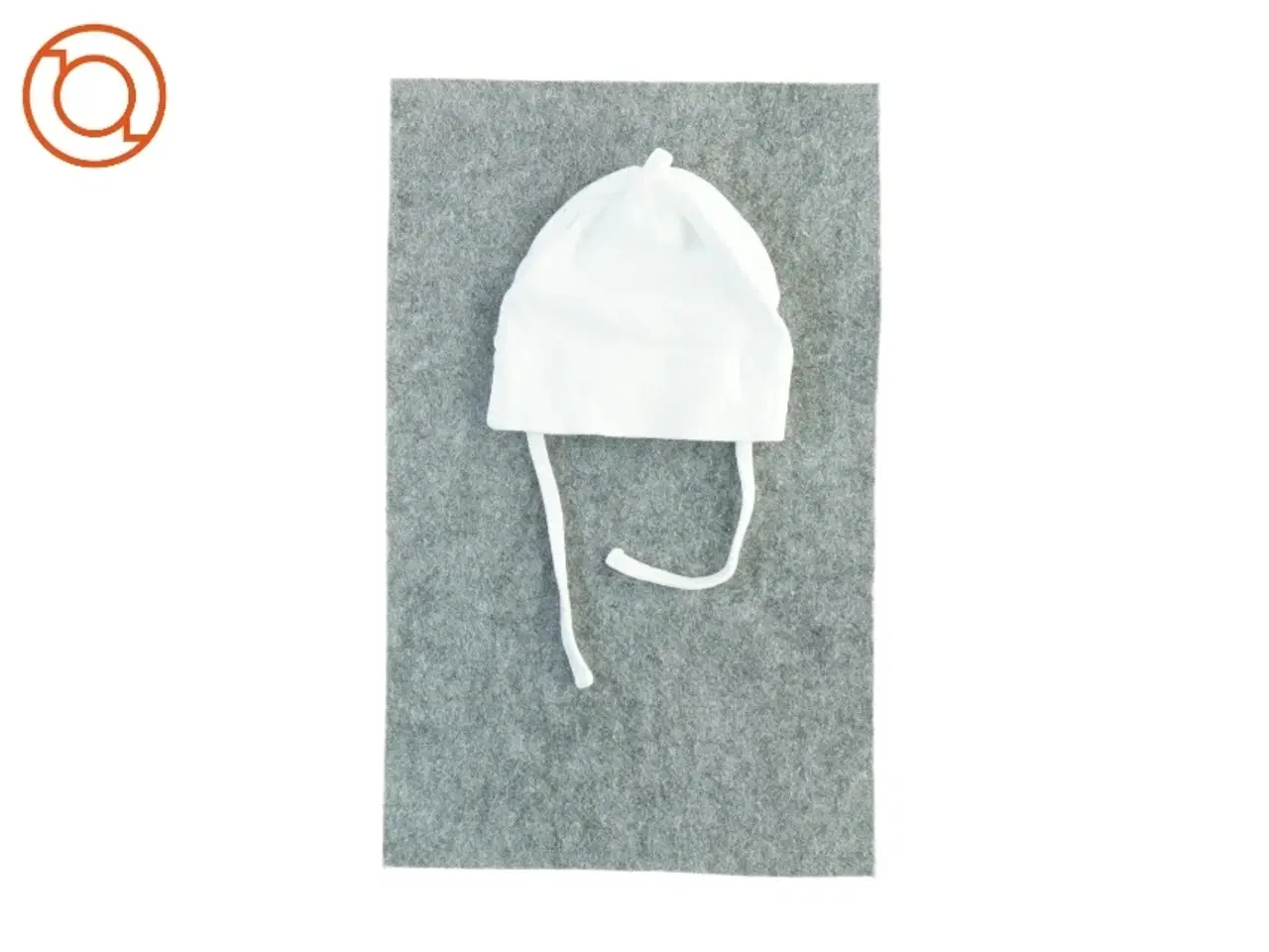 Billede 1 - Hvid baby hue fra H&M (str. 62)