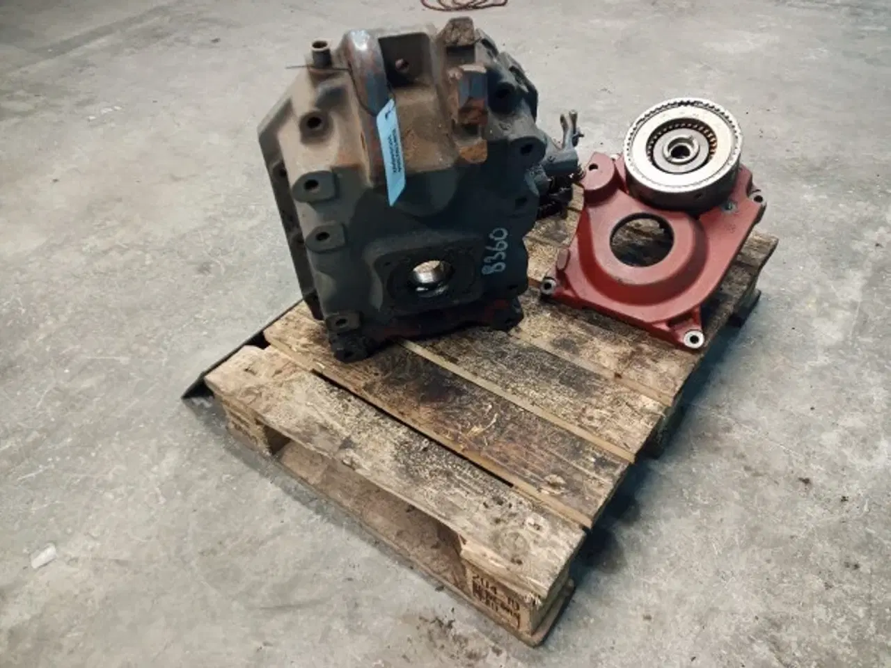 Billede 8 - New Holland 8360 PTO gear