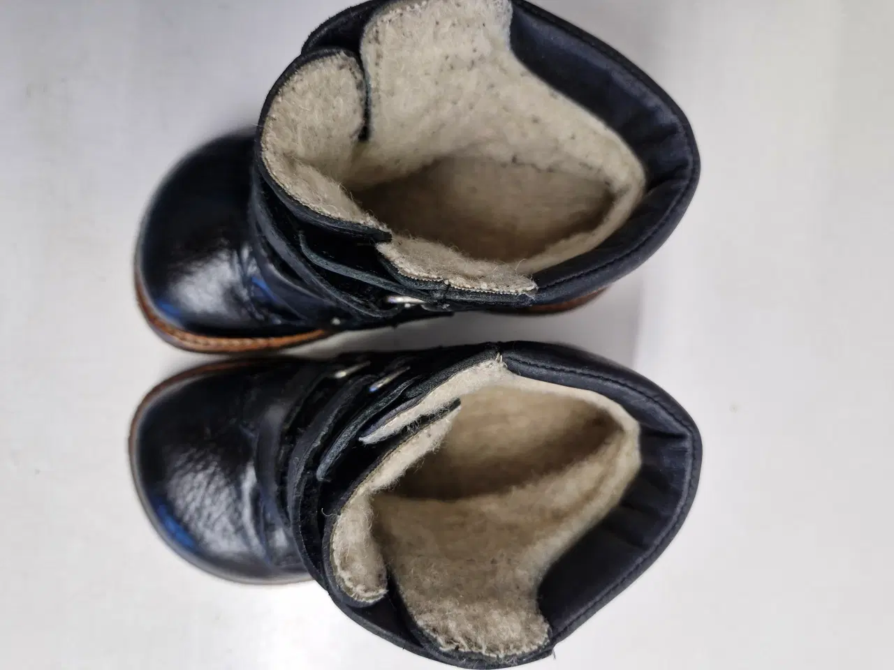 Billede 3 - FLOTTE SORTE ANGULUS TEX VINTERSTØVLETTER STR.25