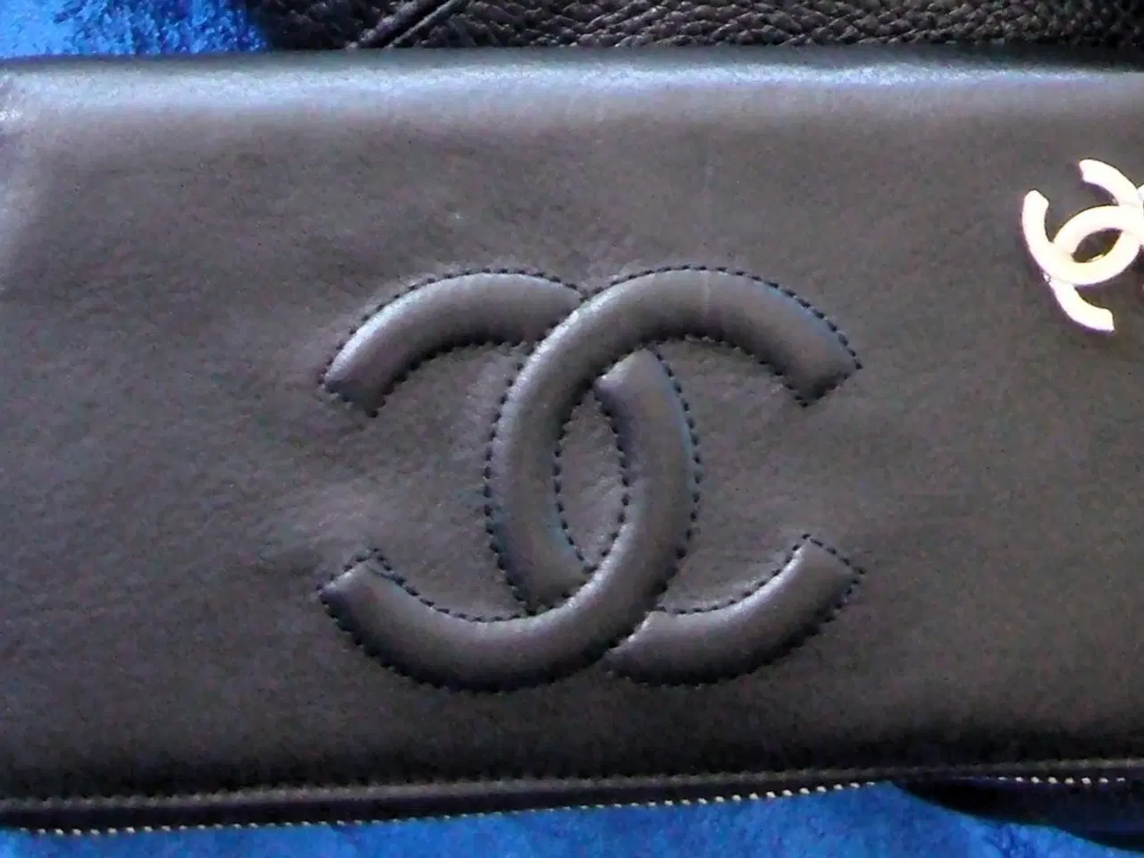 Billede 2 - Ny og ubrugt sort læder pung. 