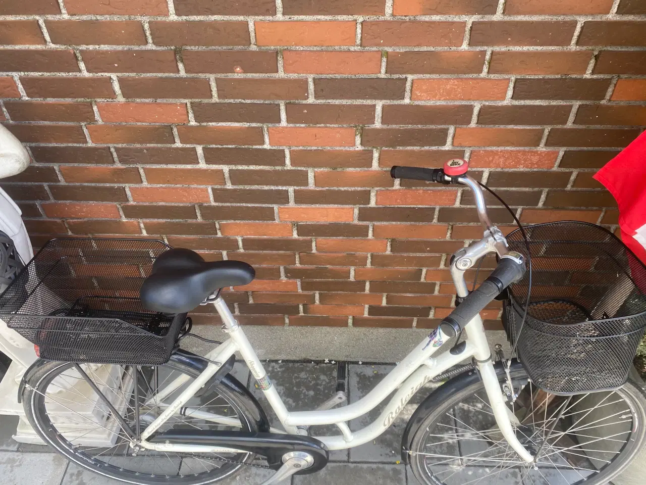 Billede 3 - Købt til 5399 kr lækker model 