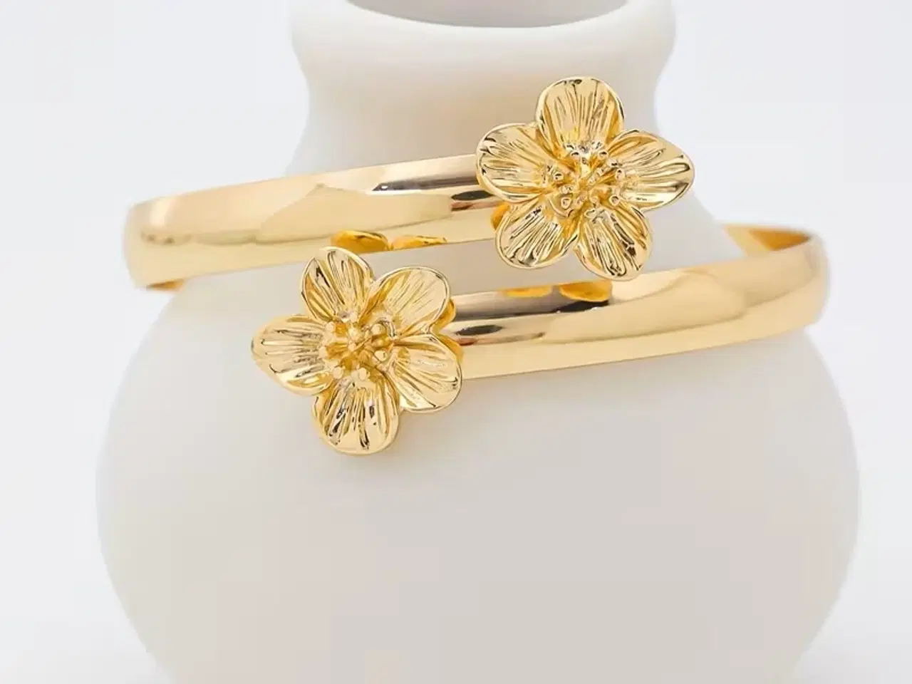 Billede 1 - * Smukkeste armring - med blomster