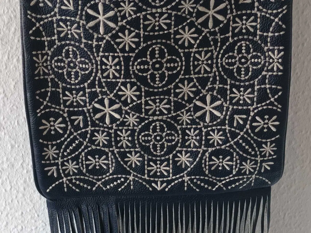 Billede 2 - Skuldertaske med frynser 