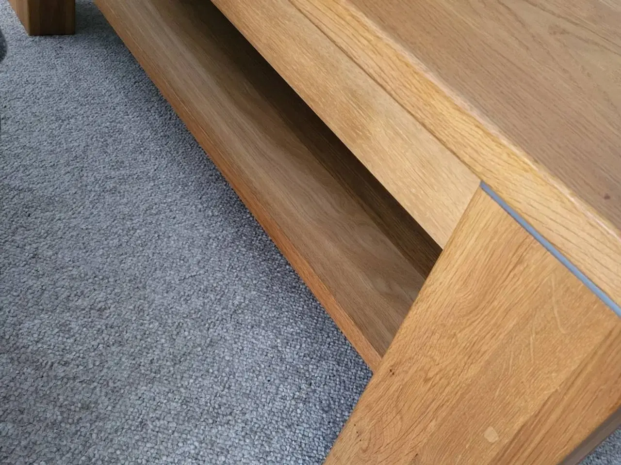 Billede 1 - massivt sofabord massivt