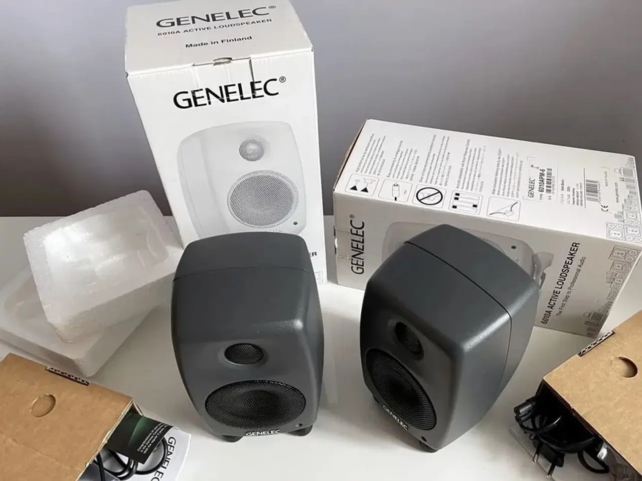 Billede 4 -  Genelec 6010A Pair of Active Speakers (2 pcs)