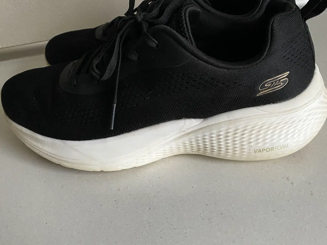 Billede 3 - Sketchers lettere brugt