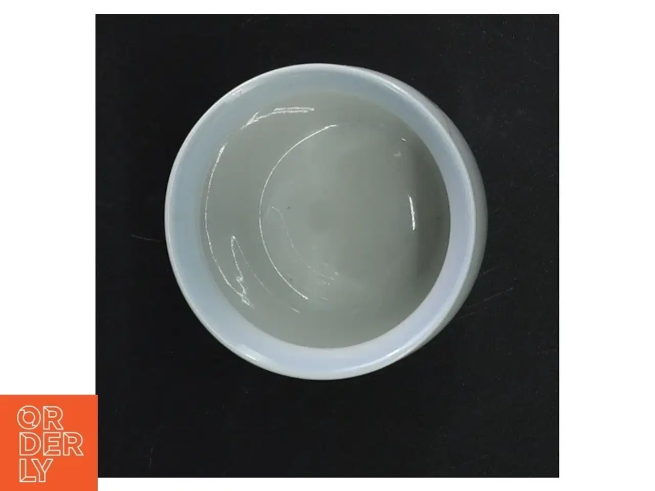 Billede 4 - Porcelænskrukke med blade motiv fra B&G (str. 6 cm i diameter og længde)