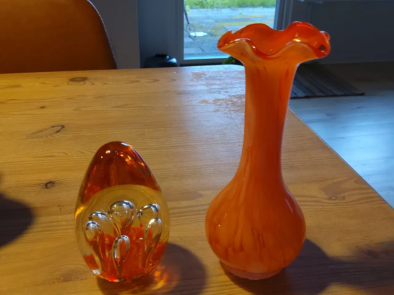 Billede 7 - Brevpresser og vase I glas 