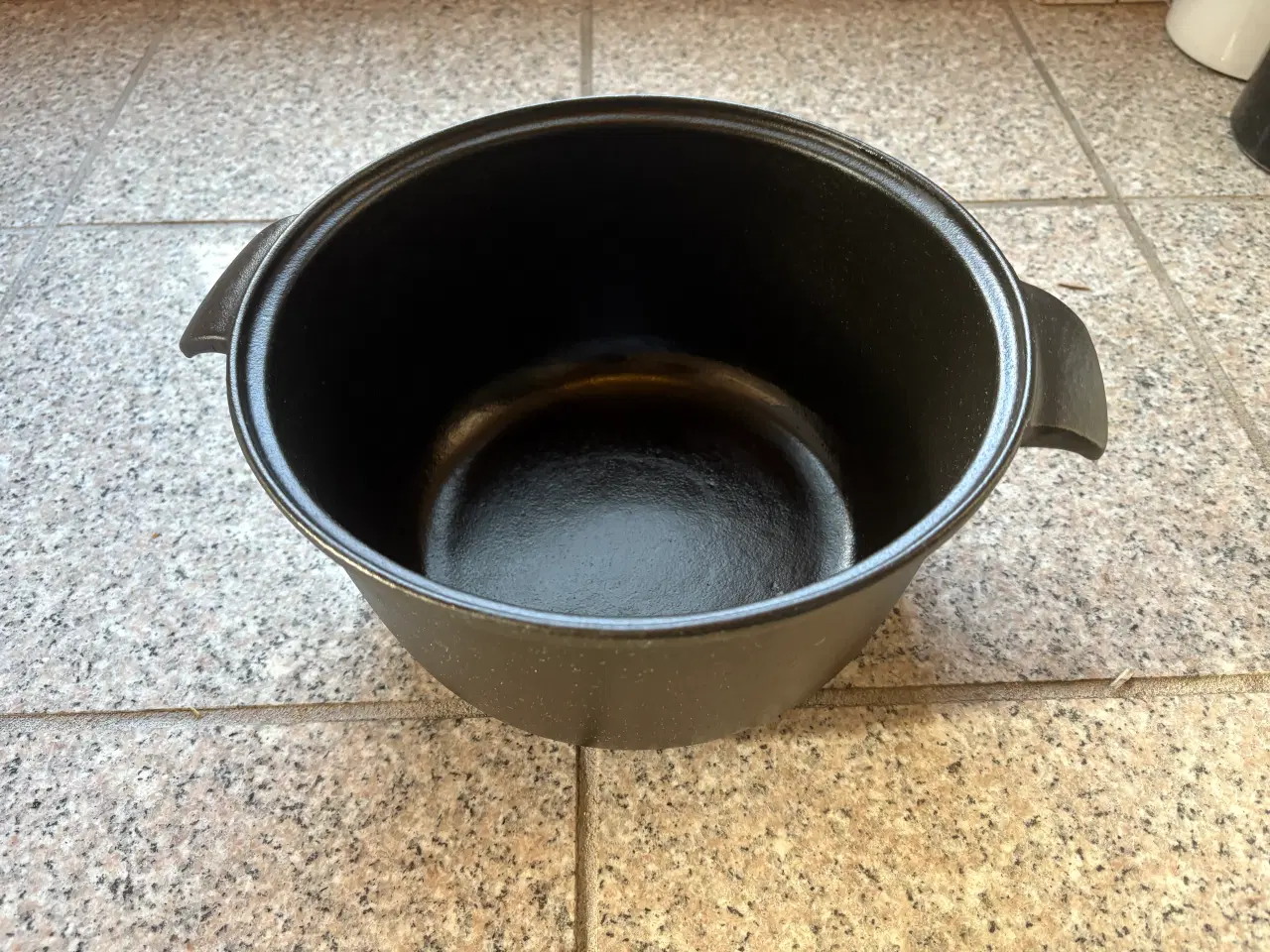 Billede 2 - Fin sort 4,8 l COPCO støbejernsgryde m. Låg