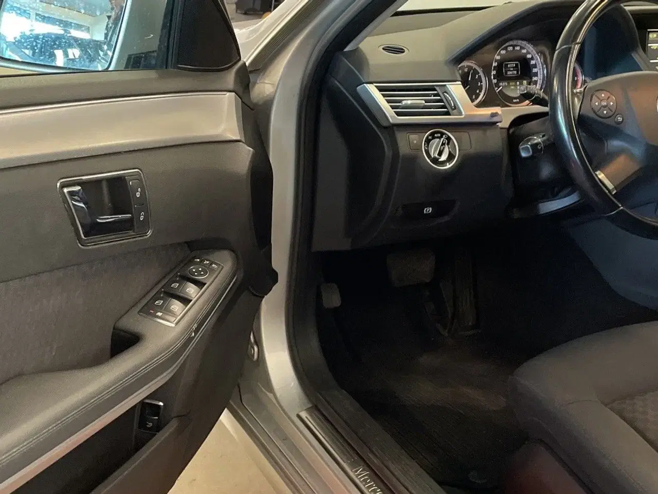 Billede 8 - Mercedes-Benz E250 d T 2,1 CDI BlueEfficiency 204HK Stc Aut.
