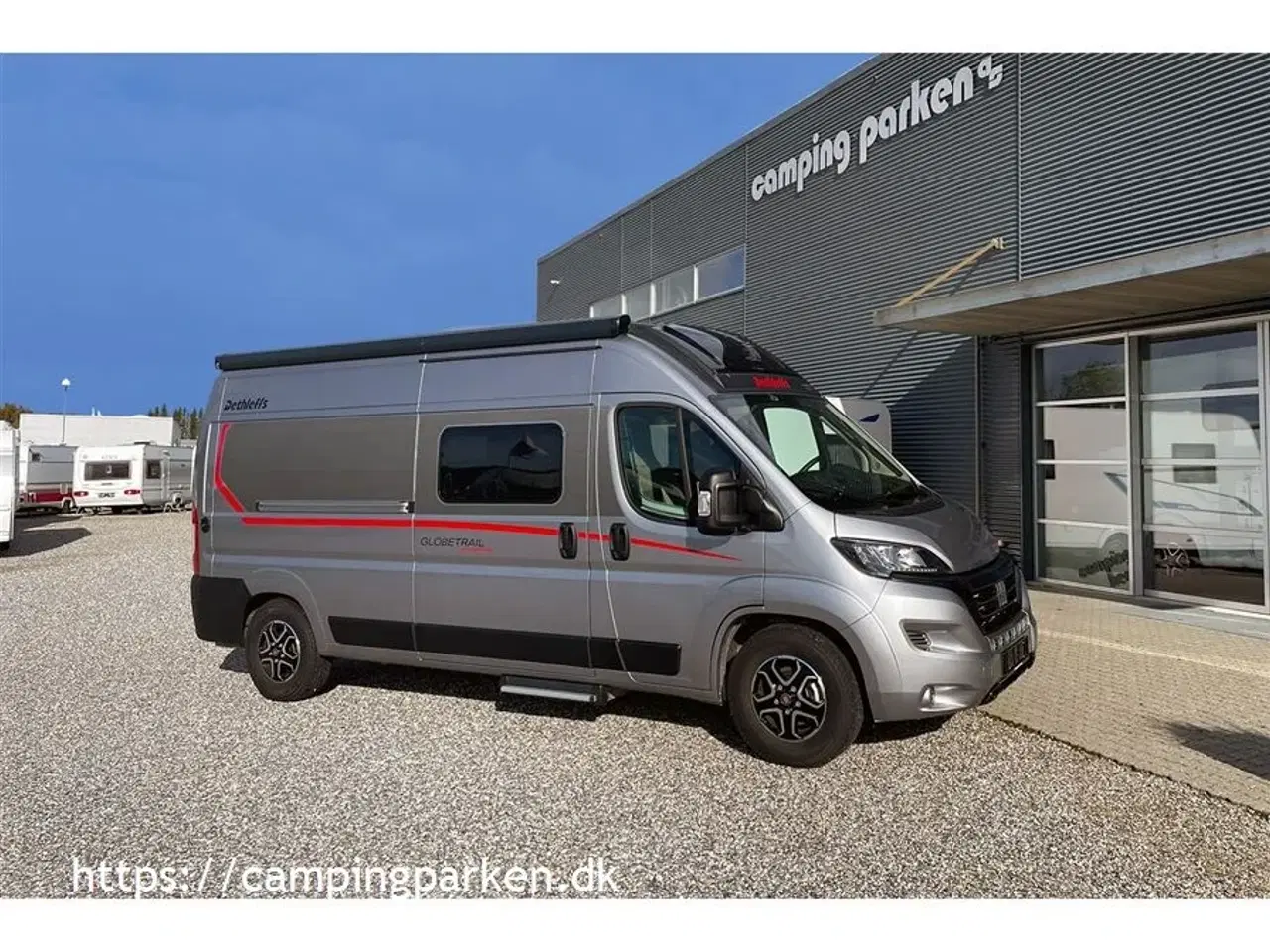 Billede 1 - 2024 - Dethleffs Globetrail CVD 600 ER Advantage   Udlejes: Ny camper van på 6 meter med enkeltsenge og automatgear