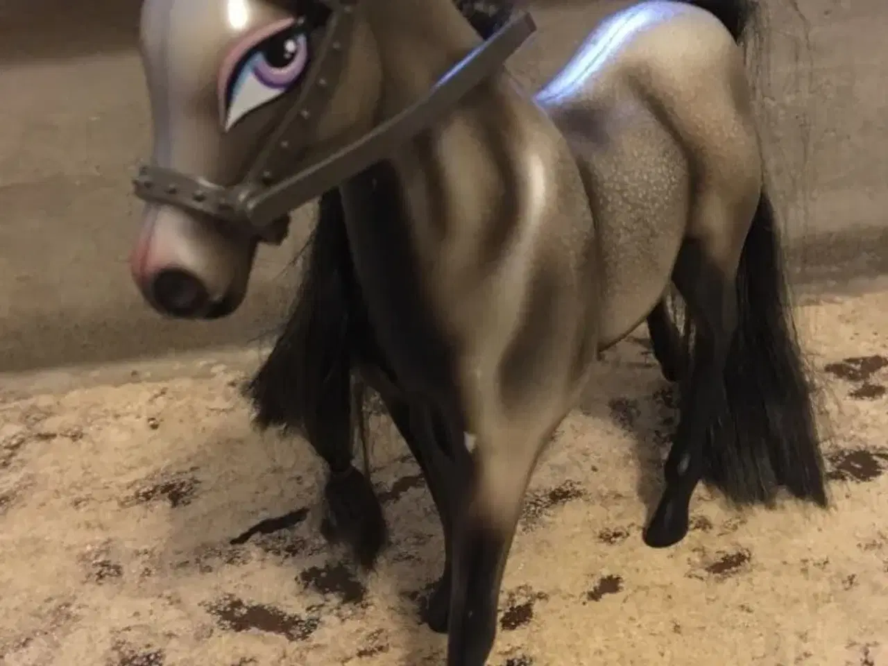 Billede 2 - Grå hest