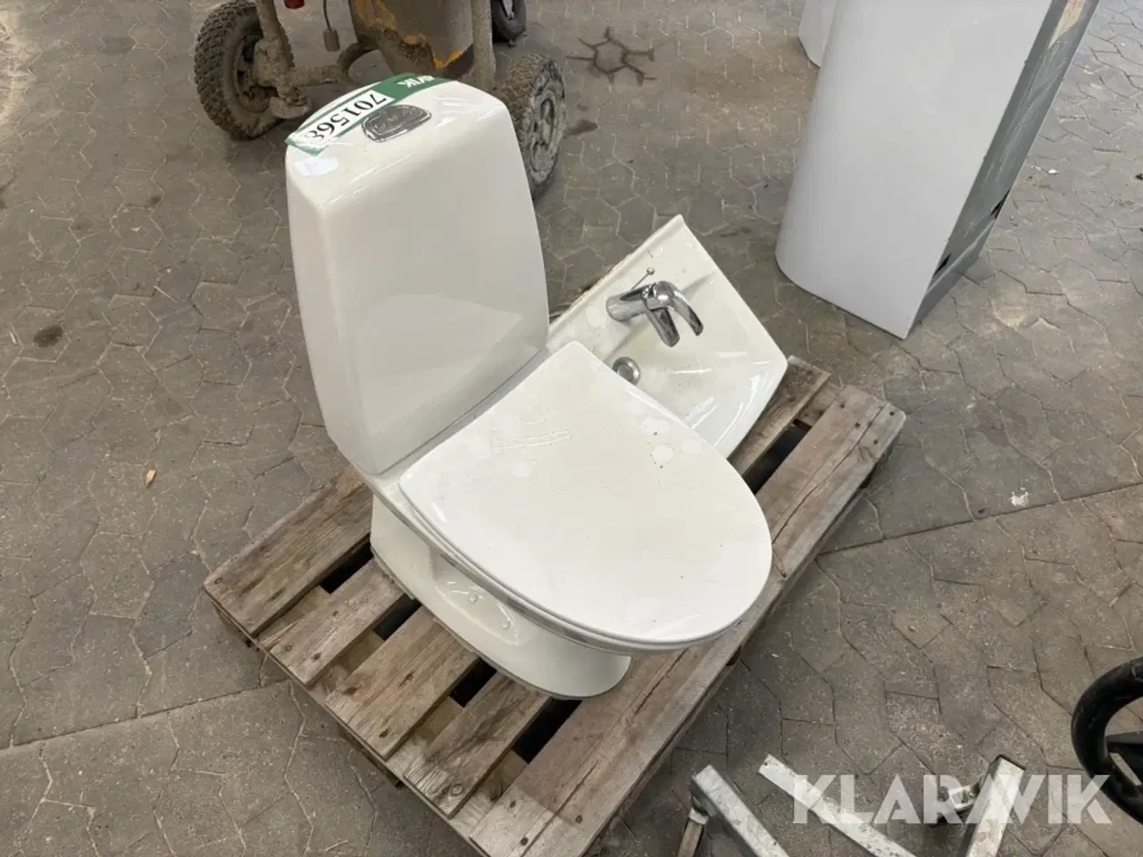 Billede 3 - Komplet toilet & Vandhane