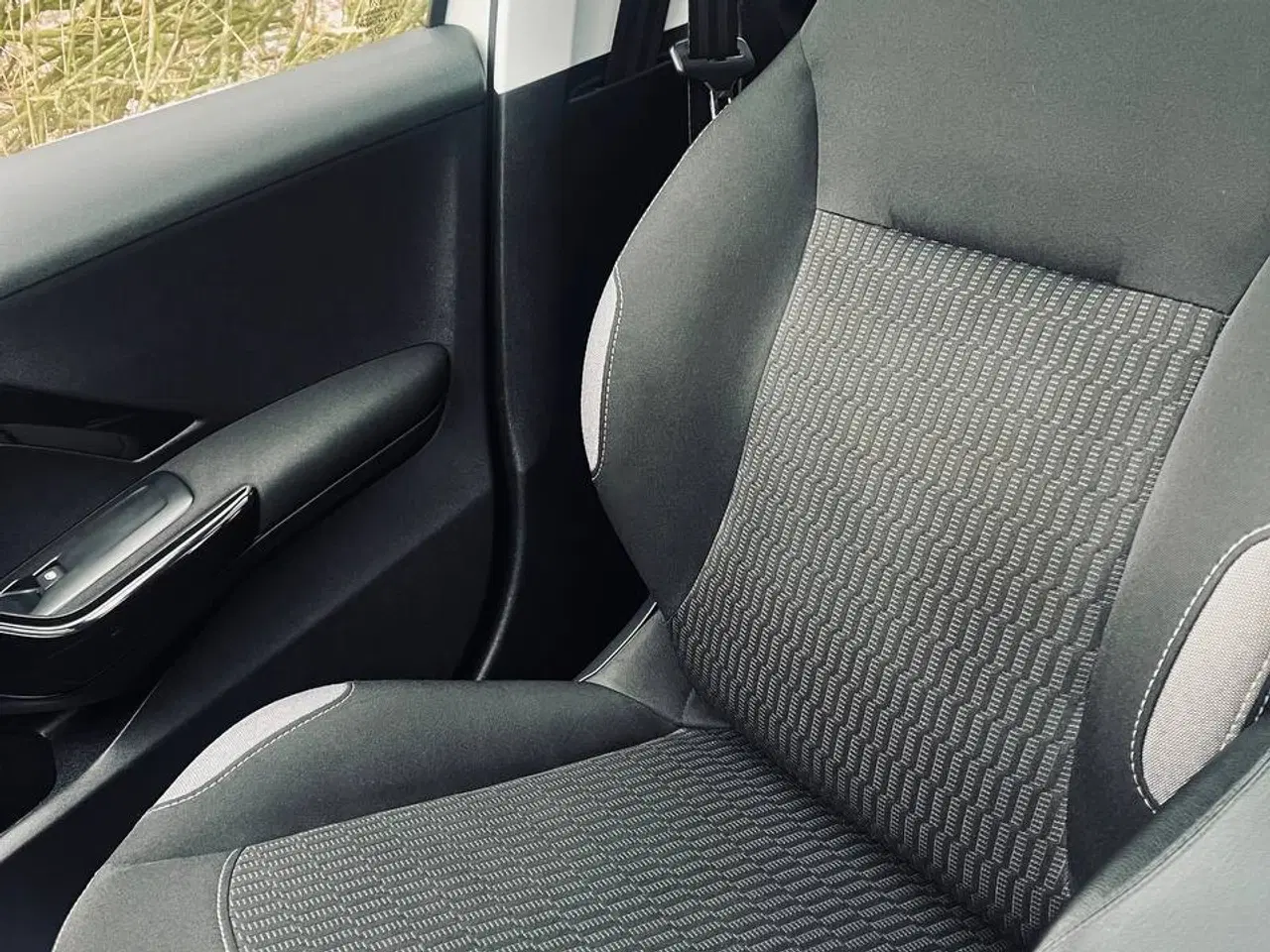 Billede 9 - Peugeot 208 1.6 BlueHDi Active 2016 – Kun 134.000 