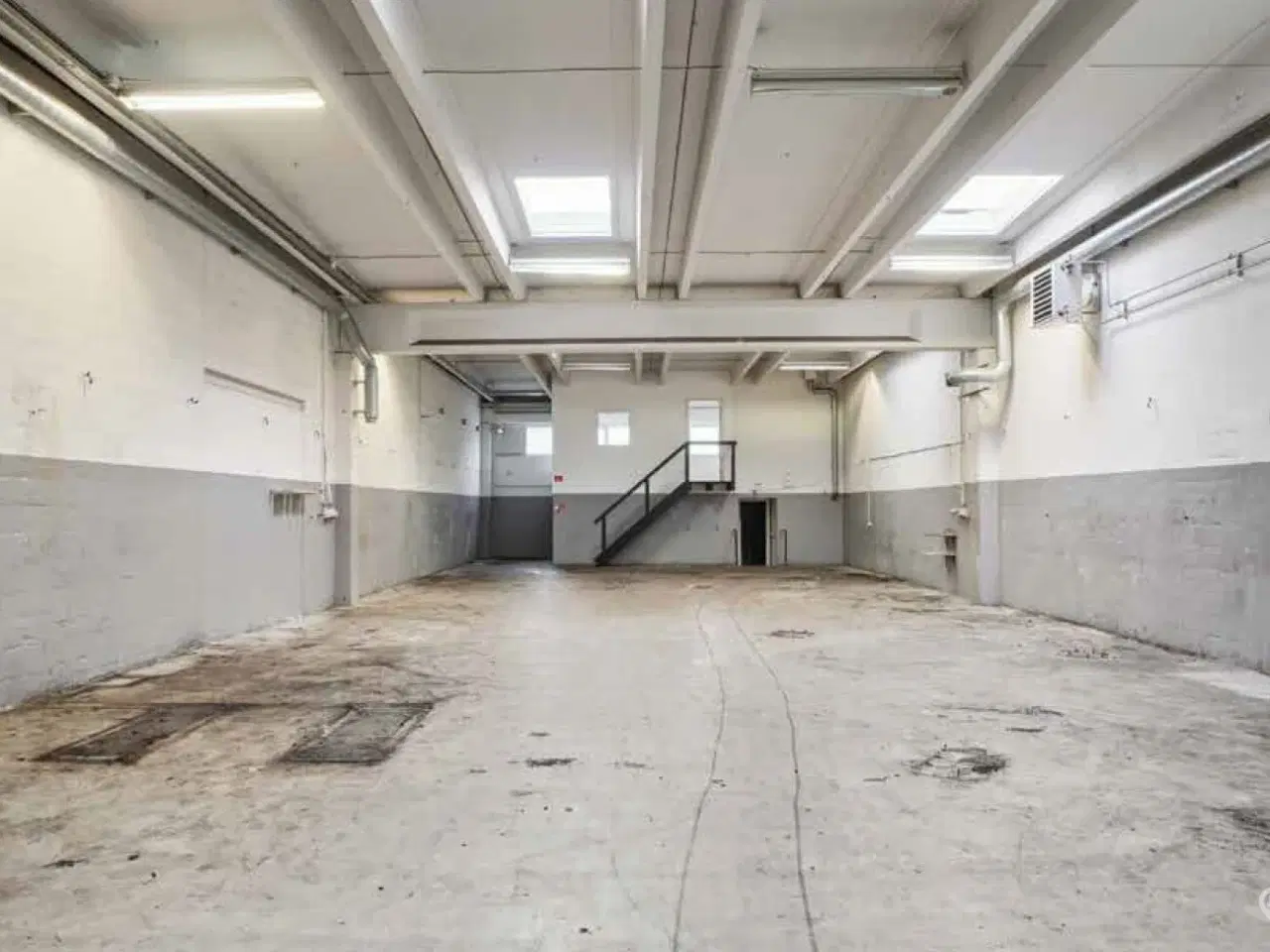 Billede 1 - Lager- og logistiklokaler til leje i Taastrup – gode transportmuligheder