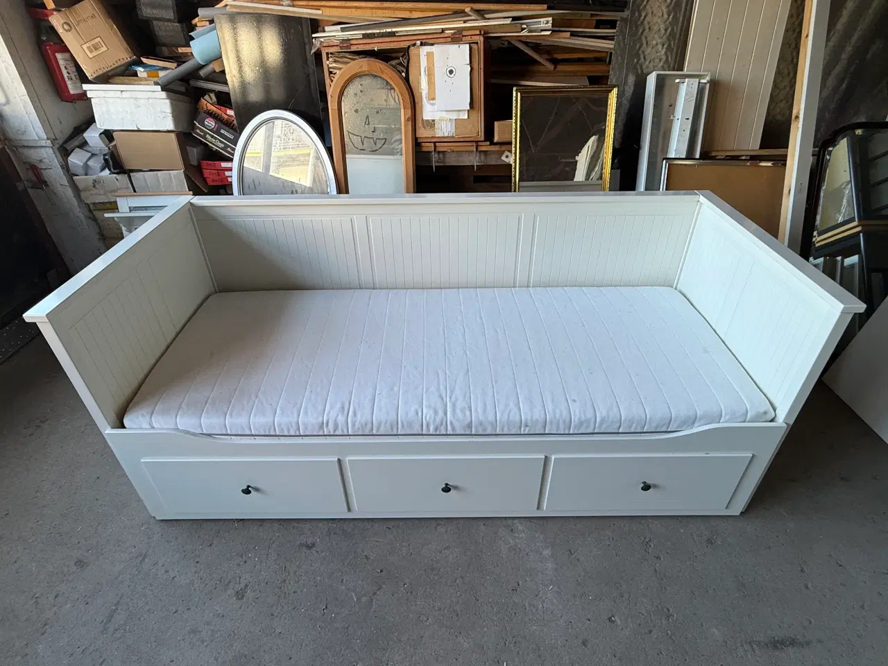 Billede 2 - Hvid IKEA Hemnes udtræksseng