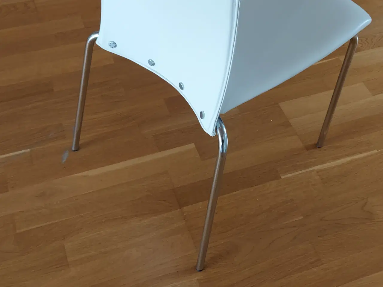 Billede 2 - SALA stol, fuldpolstret med hvidt læder